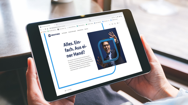 Tablet zeigt die Multivac Website